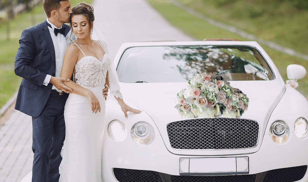 A Guide to Luxury Wedding Car Rentals for Your Grand Entrance￼